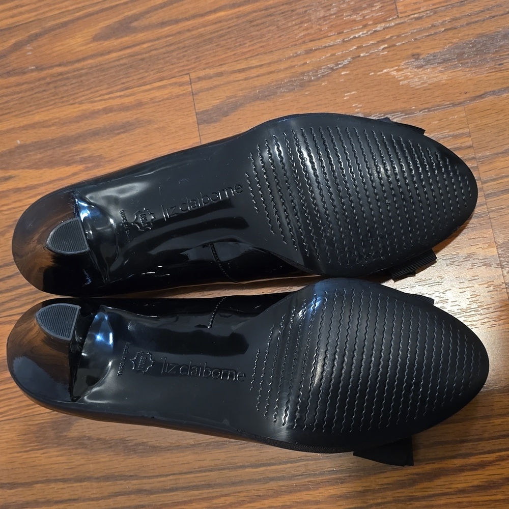 Liz Claiborne Faux Patent Leather Peep Toe Pumps - Picture 7 of 8
